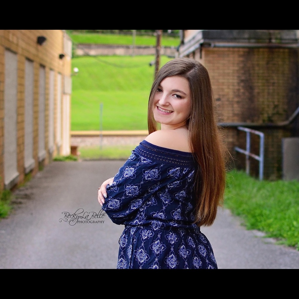 Meet your Posher, Cassie